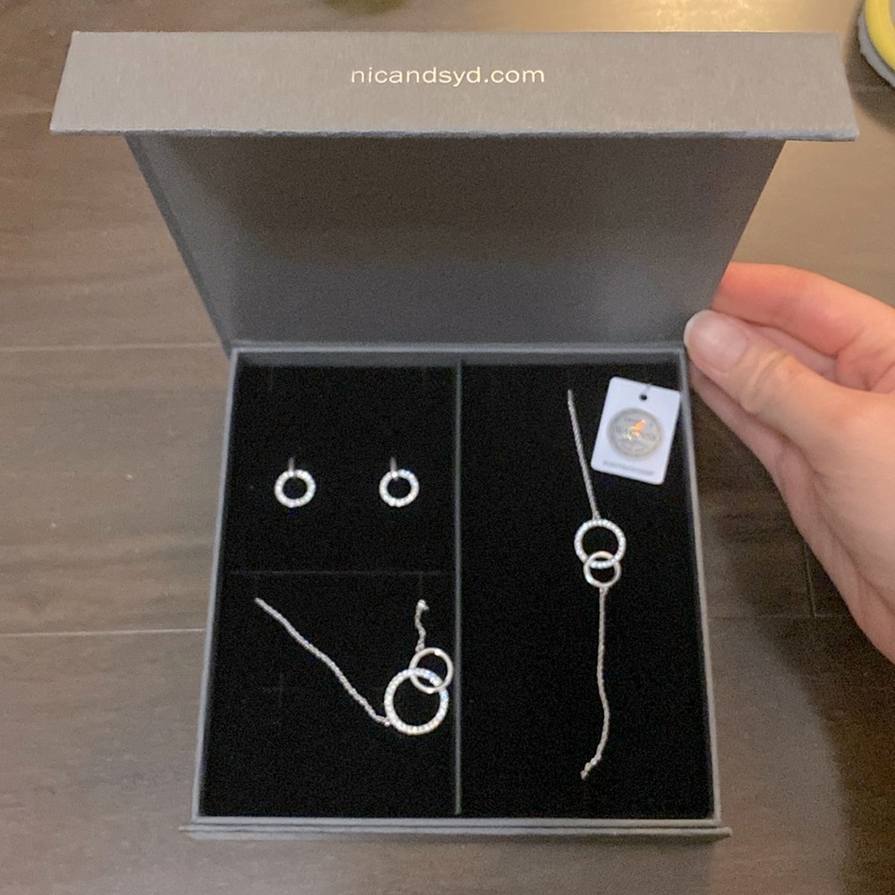 Nic & Syd Crystal Earrings Bracelet & Necklace Set